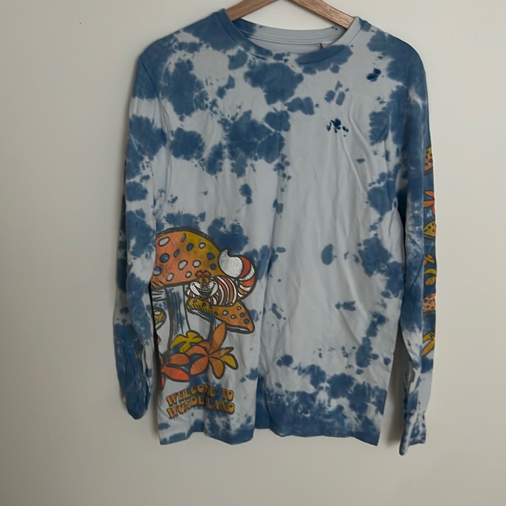 Alice Disney shirt